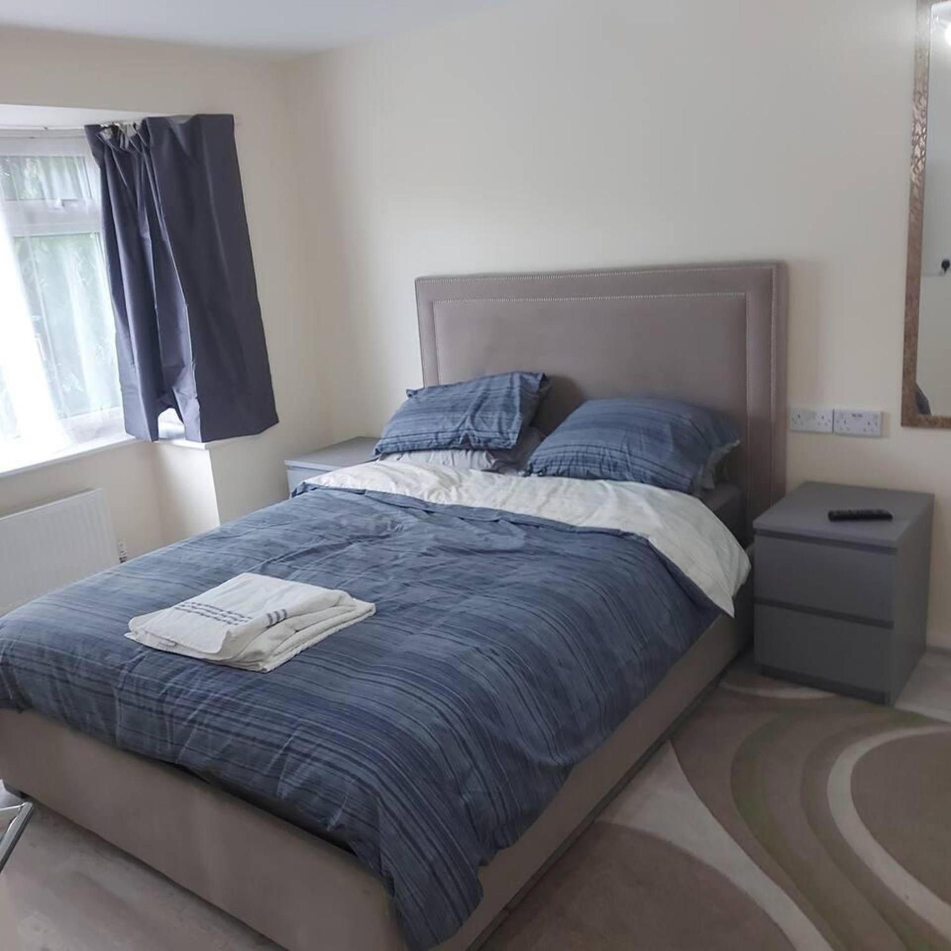 Lovely & Beautiful 2 Bed-Apartment In Borehamwood Exterior foto