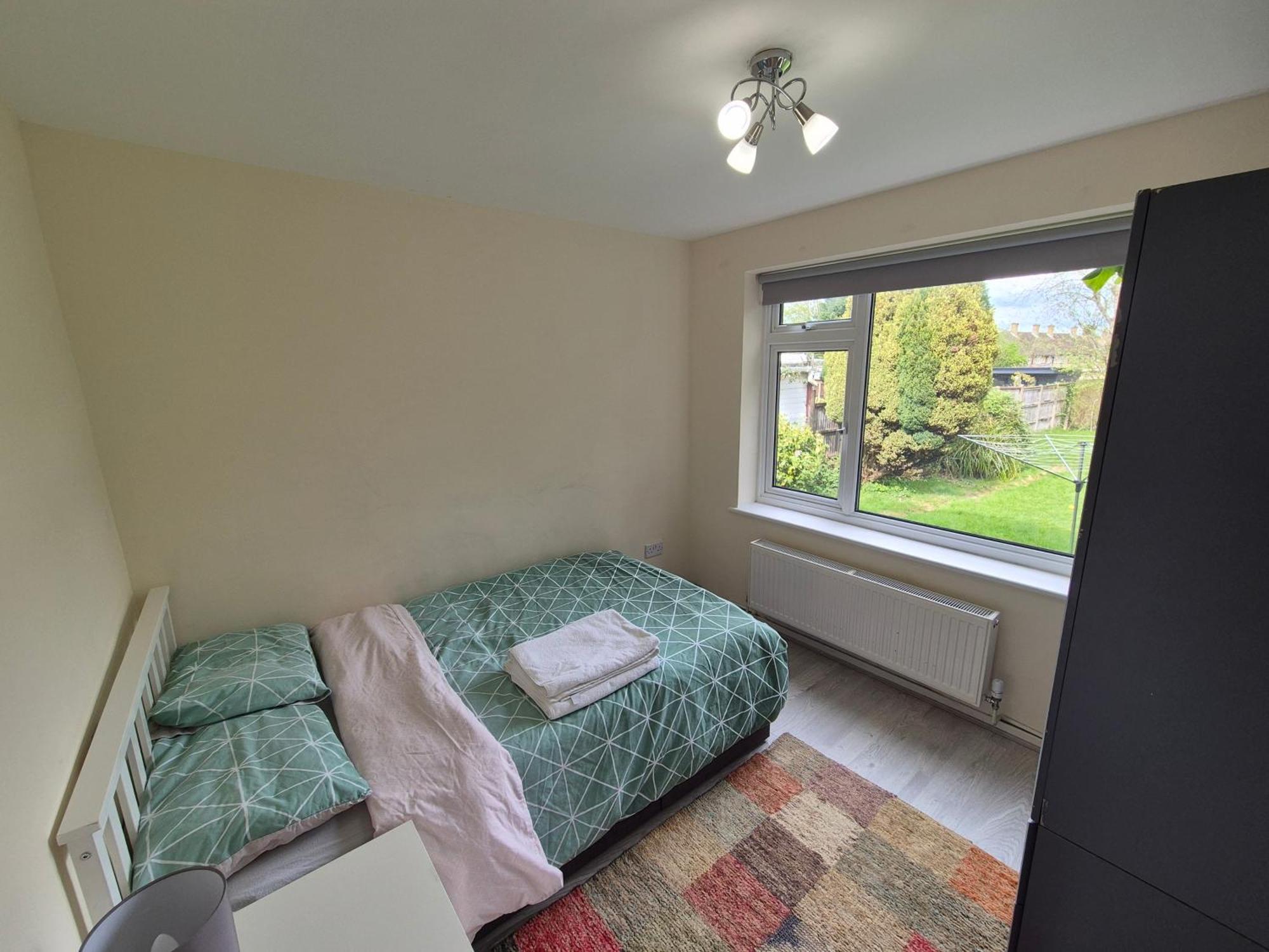 Lovely & Beautiful 2 Bed-Apartment In Borehamwood Exterior foto